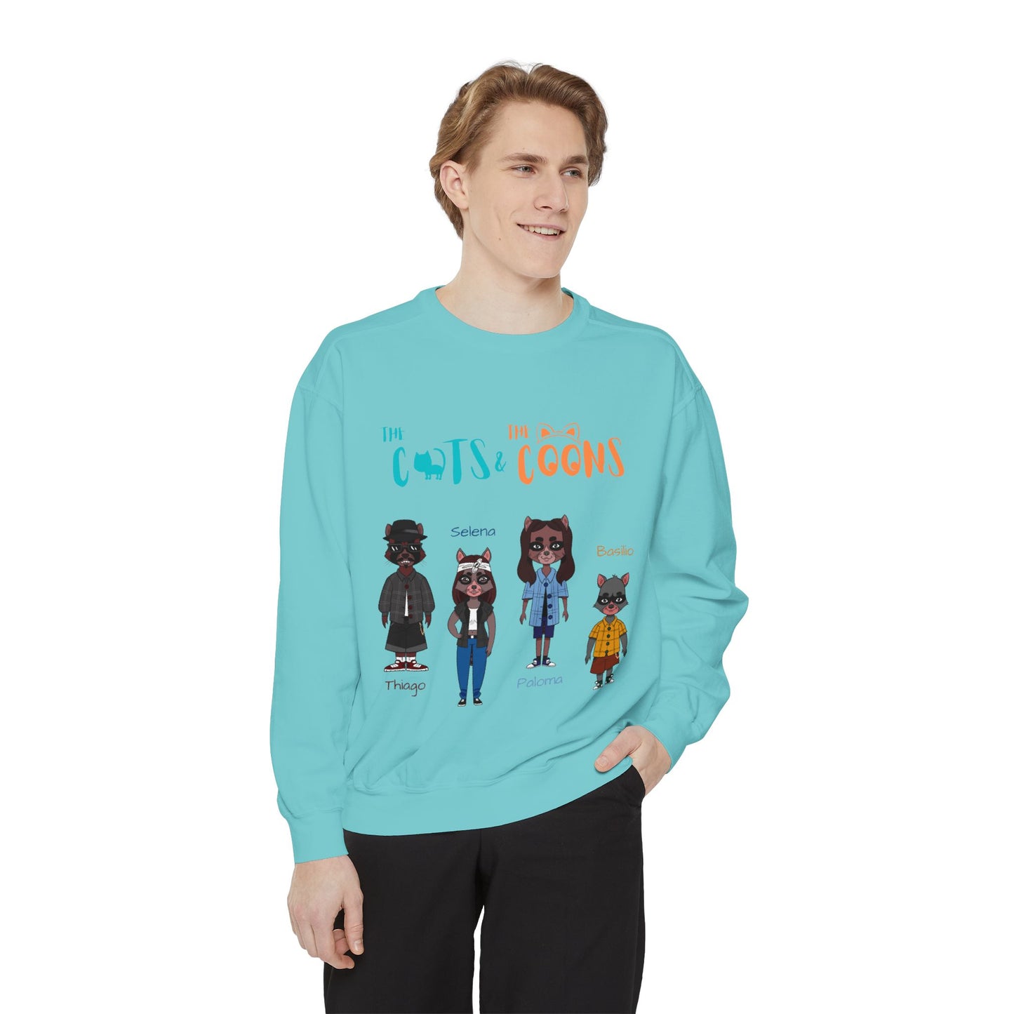 Whimsical Graphic Sweatshirt: Cozy Style for Cat and Raccoon Lovers - Perfect for Gift Giving, Casual Wear, Celebrations, Everyday Comfort